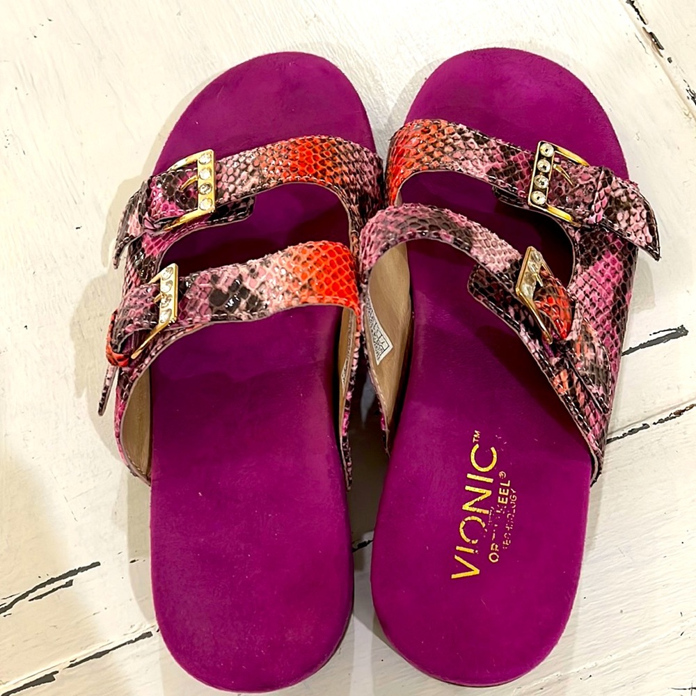 Vionic Sport Sandals NWOT